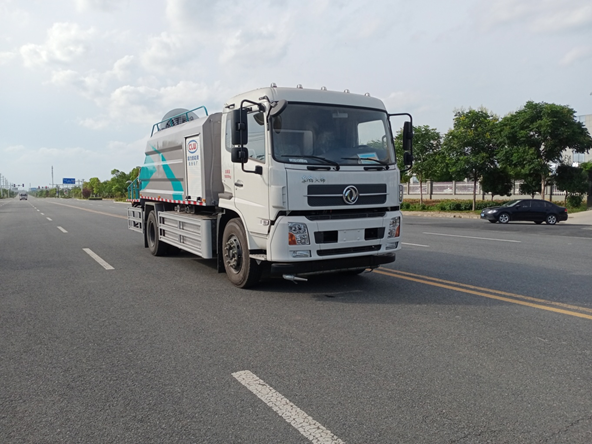 东风多利卡10方纯电动多功能抑尘车
