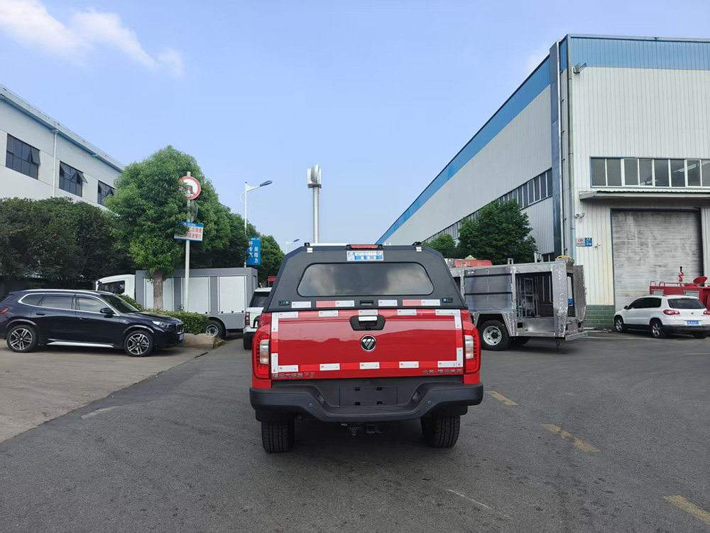 福田皮卡指挥车
