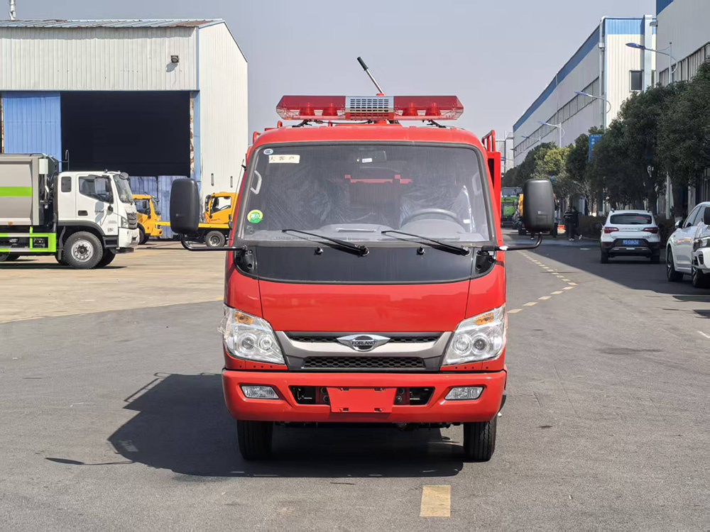 福田小卡3消防洒水车