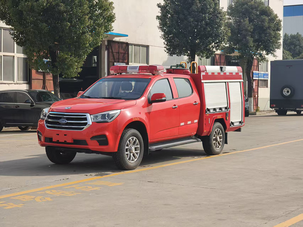 五十玲皮卡消防车