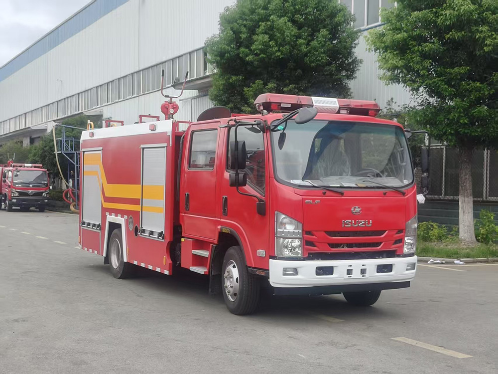 五十铃3.5吨消防车