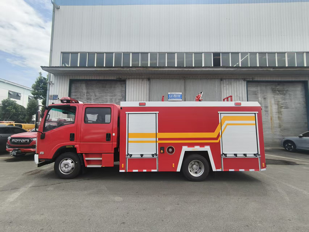五十铃3.5吨消防车
