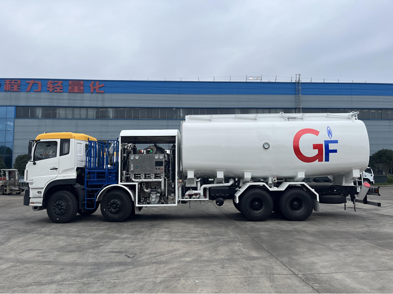 30方飞机加油车